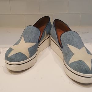 Women's shoes